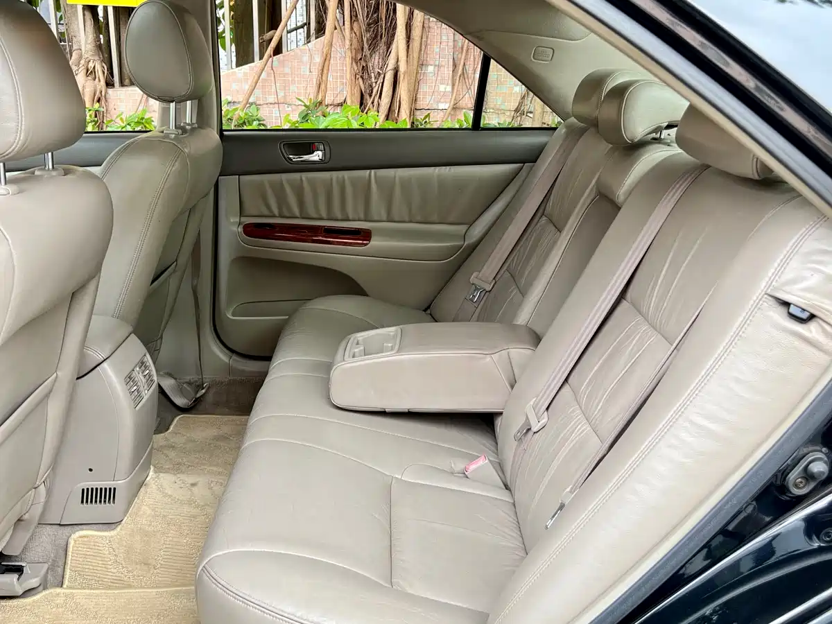 Toyota Camry (Overseas) 2005 2.4 Luxury Edition фото 9
