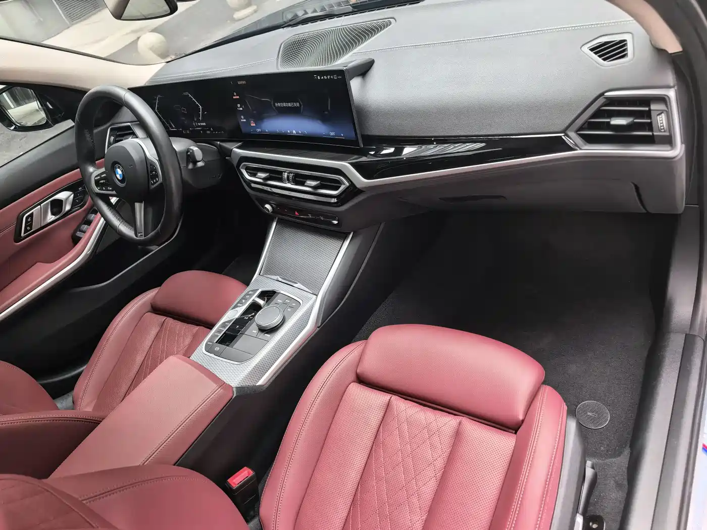 BMW 3 Series 2023 325Li M Sport Black Night Package фото 10