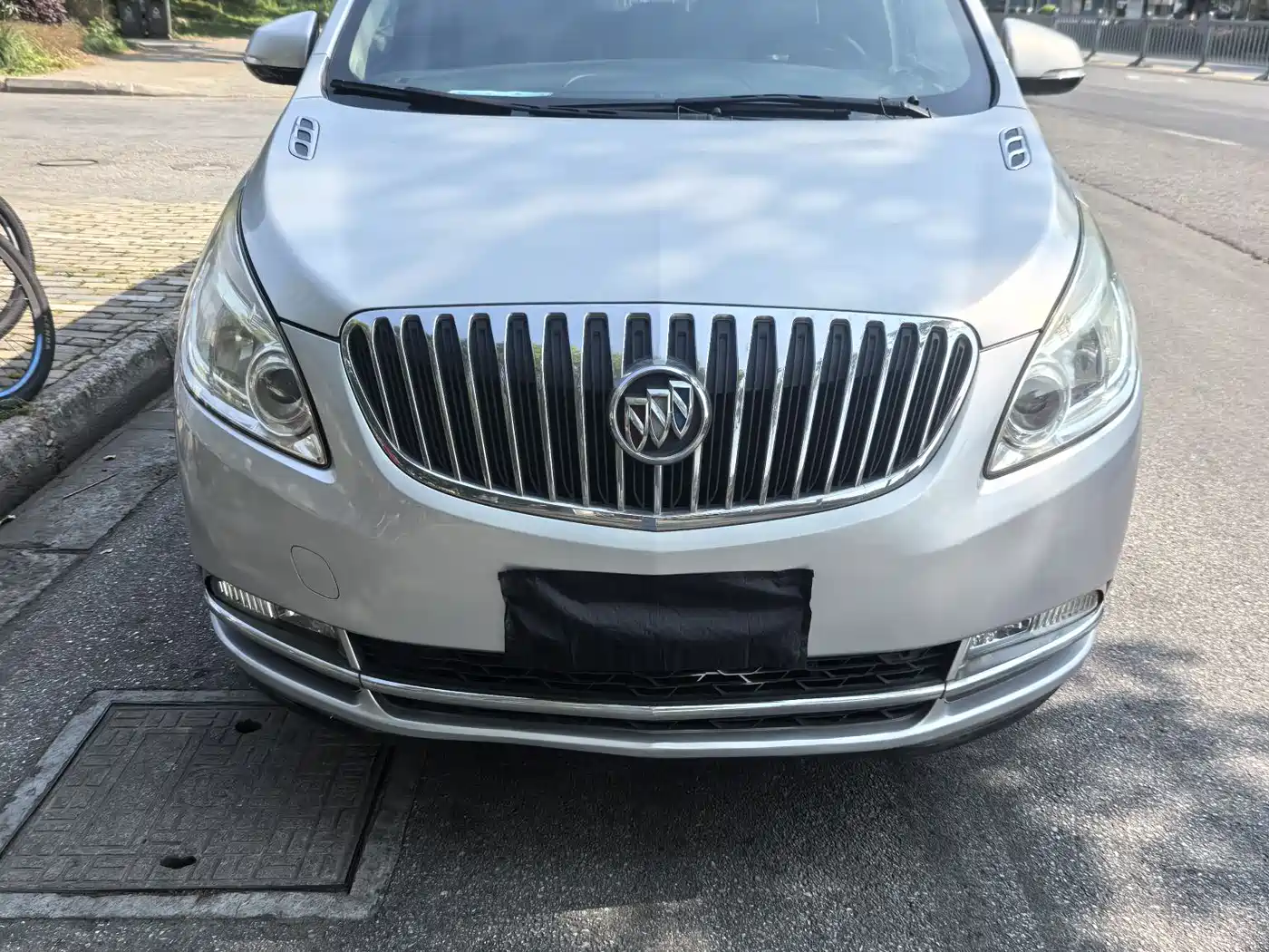 Buick GL8 2011 2.4L CT Luxury Business Comfort Edition фото 2
