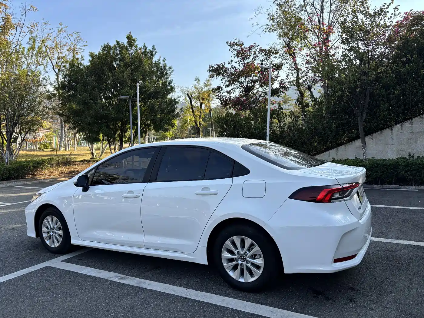 Toyota Corolla 2022 TNGA 1.5L CVT Pioneer Edition фото 4