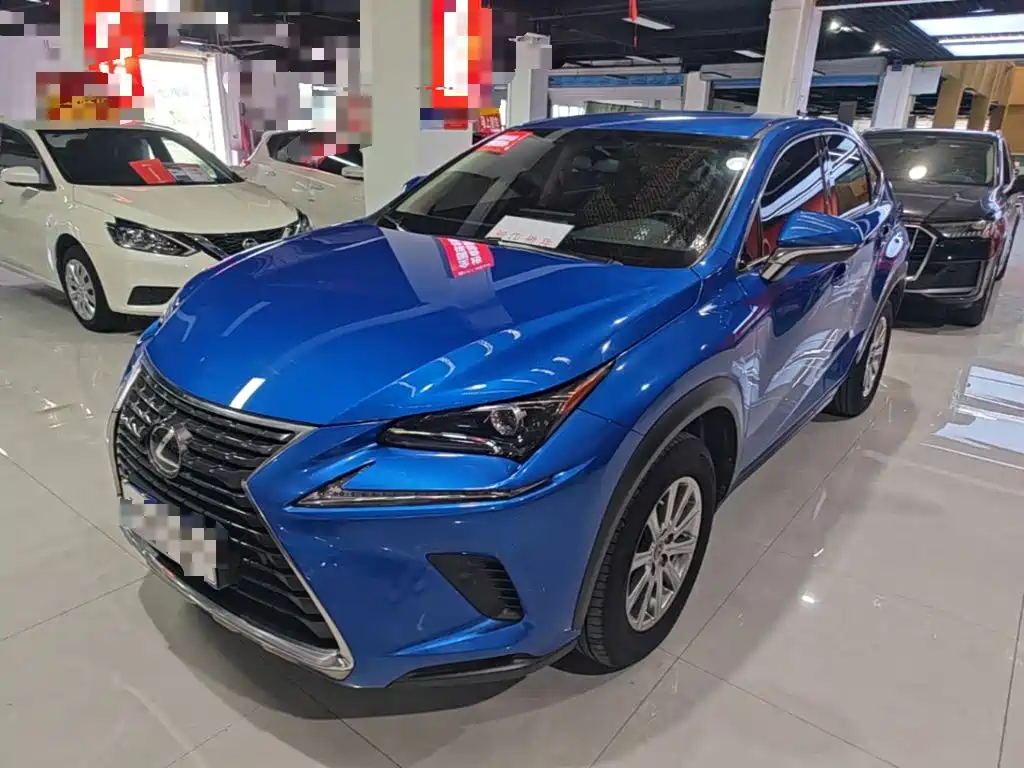 Фото 1 - Lexus NX