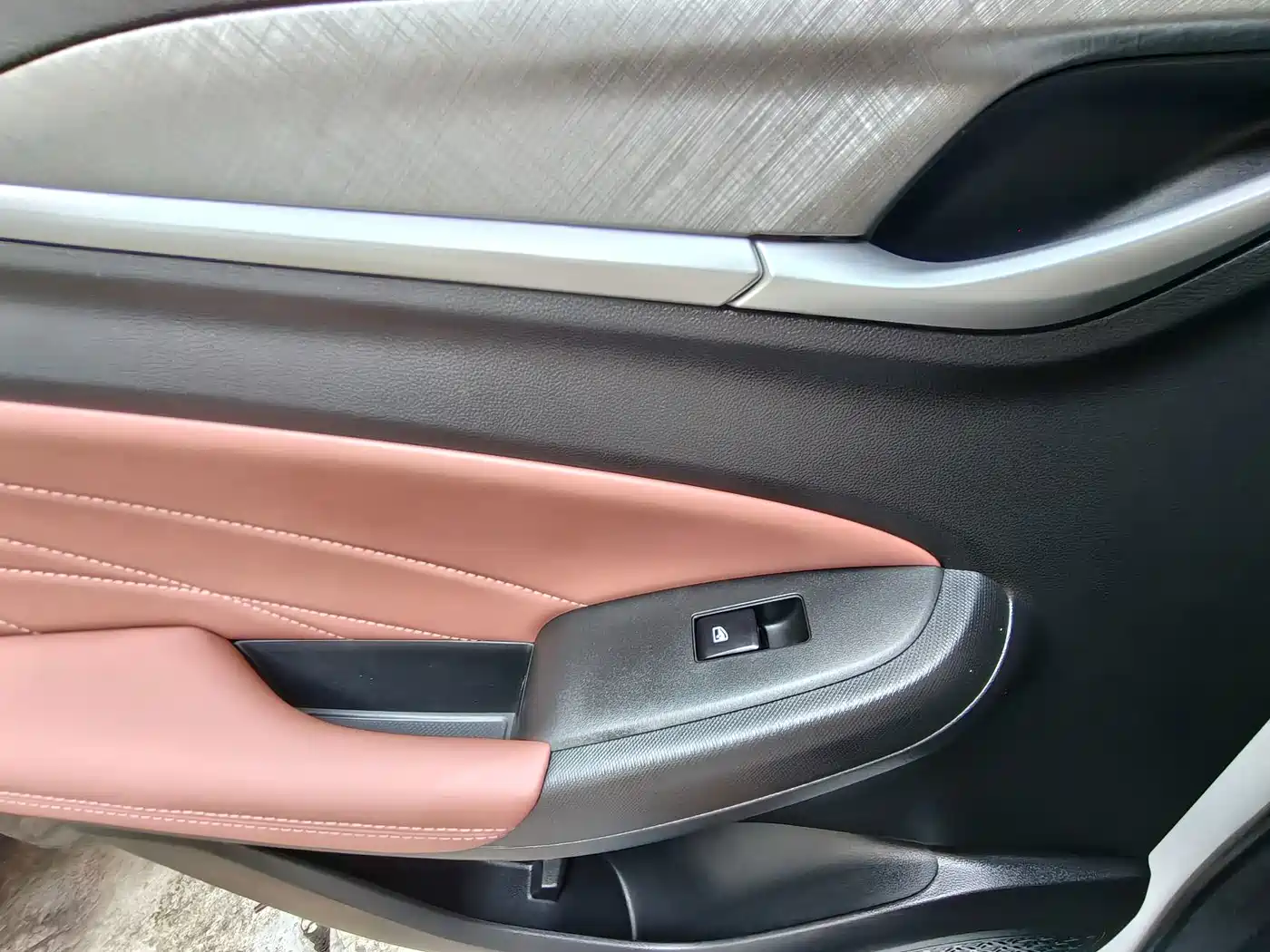 Photo 12 - Changan Eado