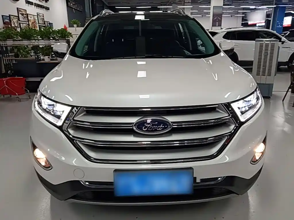 Фото 3 - Ford Edge
