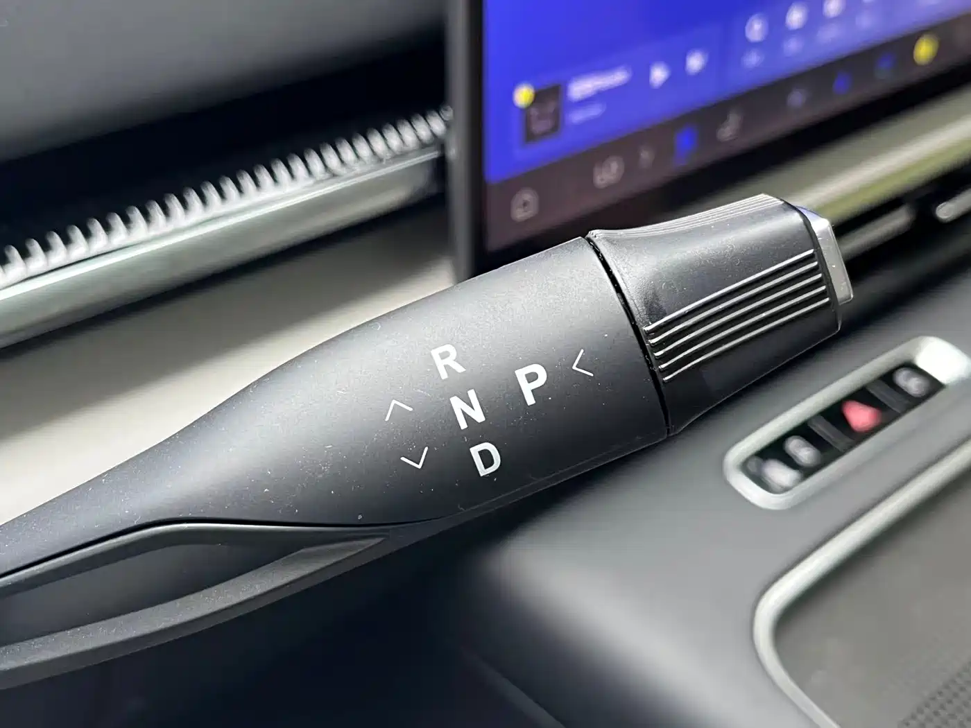 Voyah Auto Voyah Dreamer 2025 PHEV AWD Flagship Kunpeng Edition фото 13