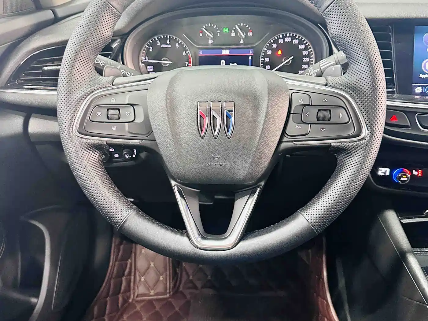 Buick Regal 2024 25T Ultra Comfort Edition фото 9