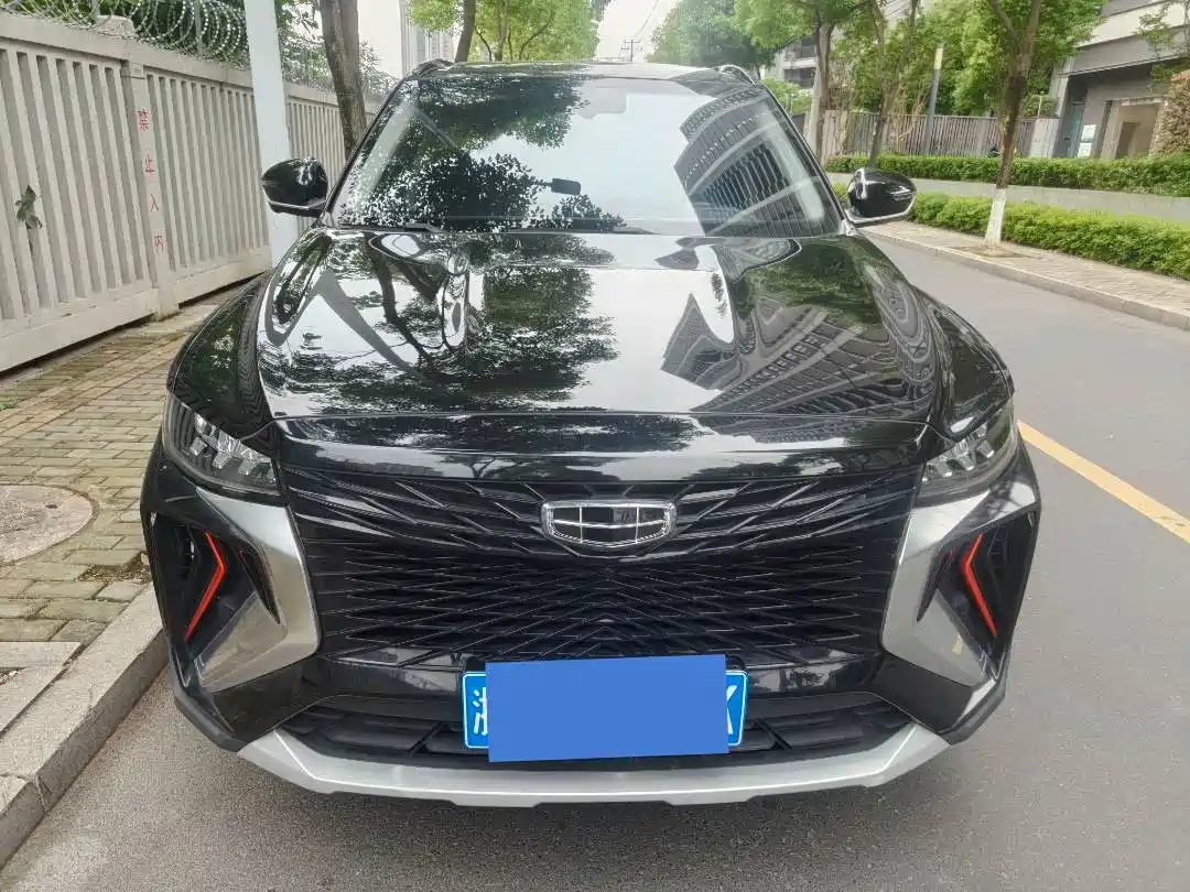 Фото 2 - Geely Boyue