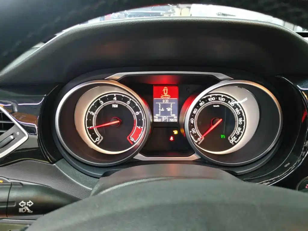 MG Roewe RX5 2015 2015 2.0TGI TST 4WD Flagship Edition