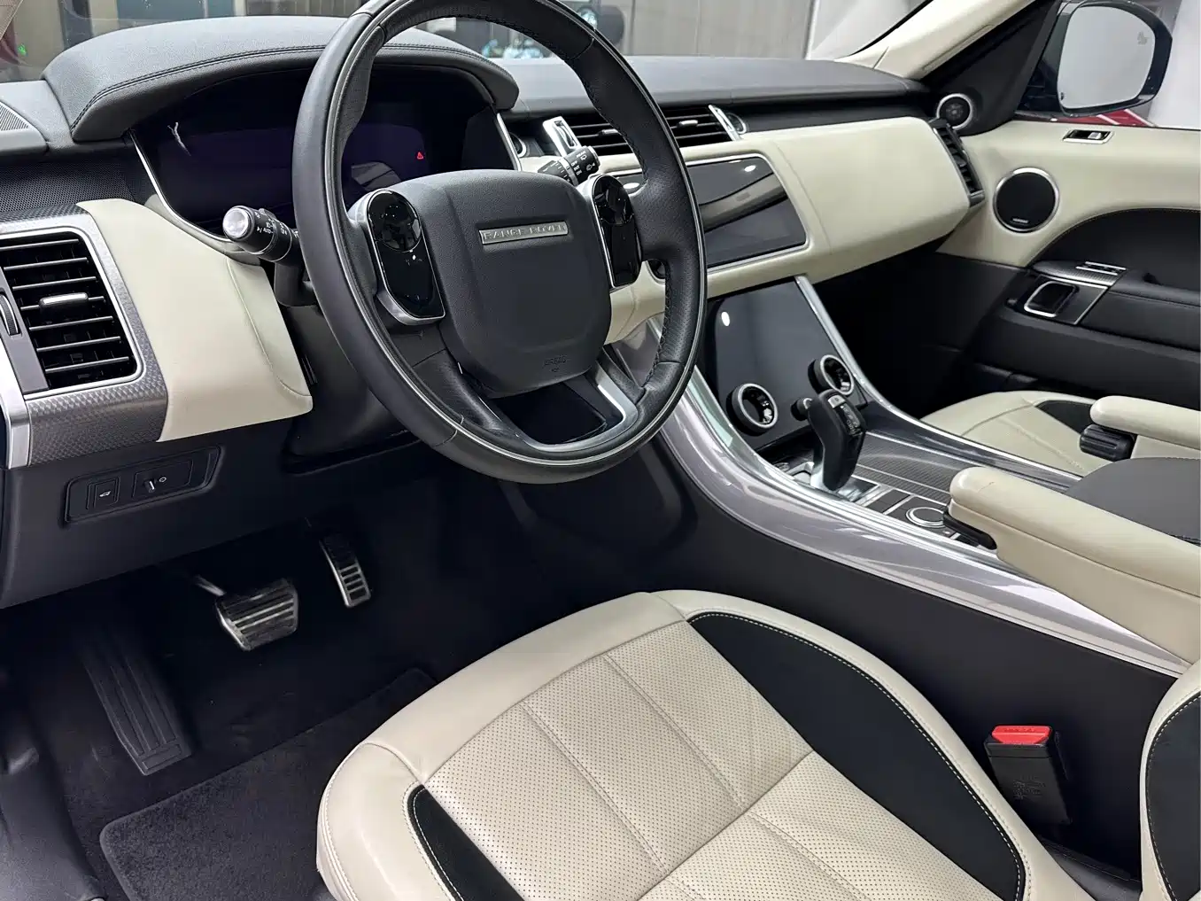 Фото 7 - Land Rover Range Rover Sport