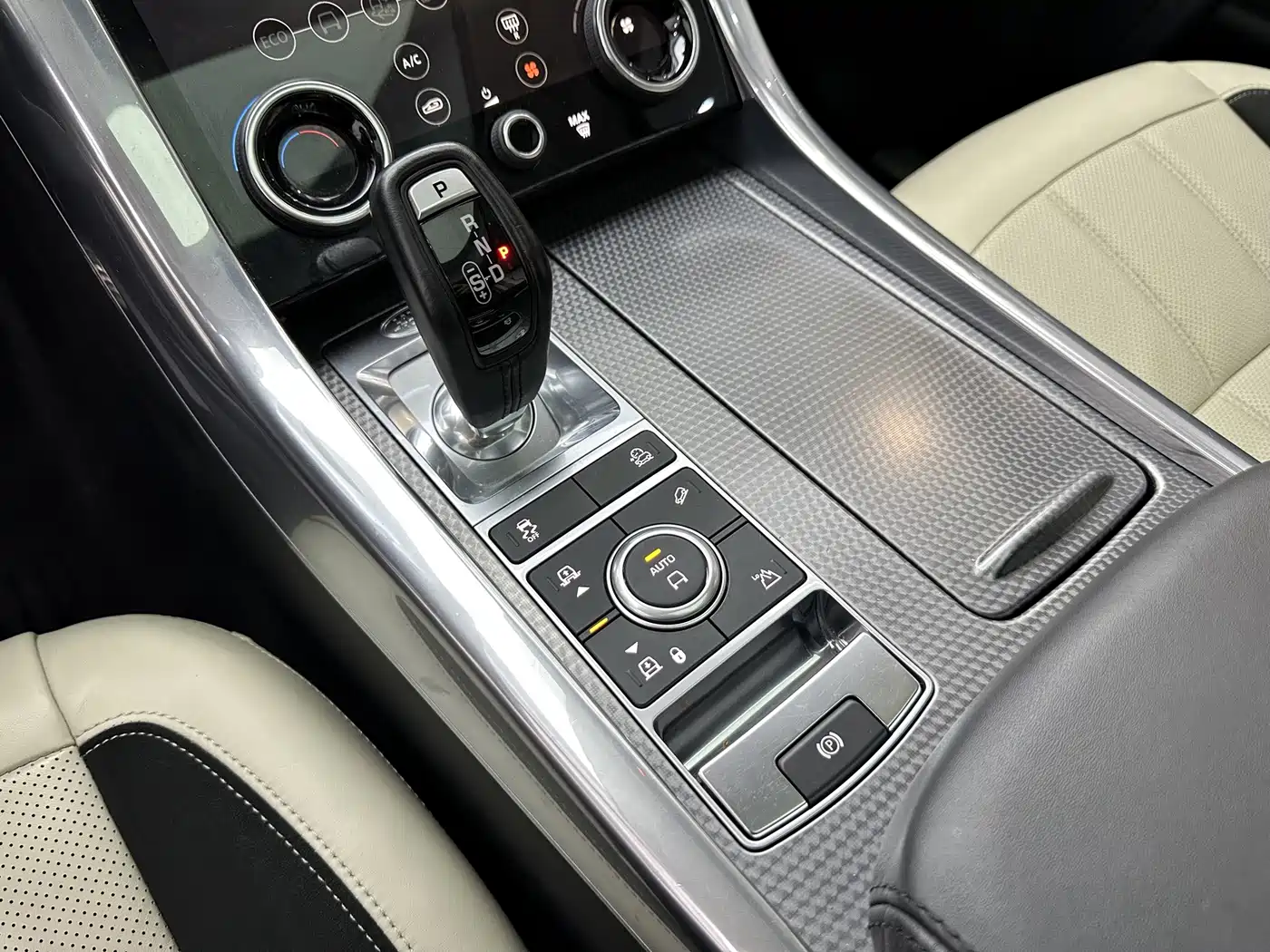 Фото 9 - Land Rover Range Rover Sport