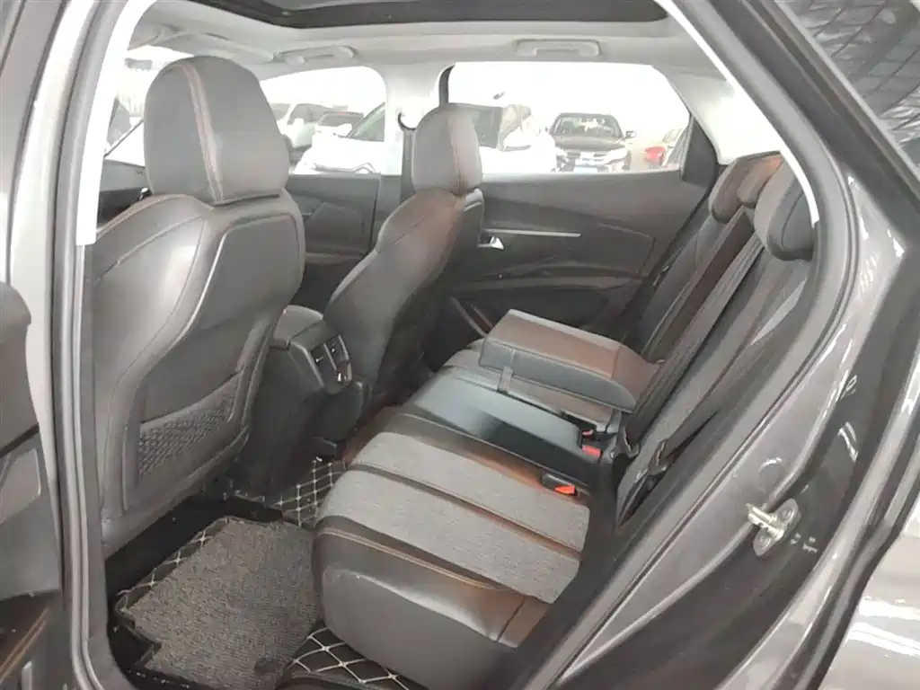 Peugeot 4008 2017 350THP Elite Edition фото 17