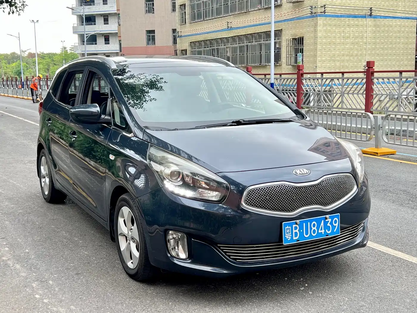 Kia Carens 2013 2.0L 7-Seat Auto Standard China IV фото 3