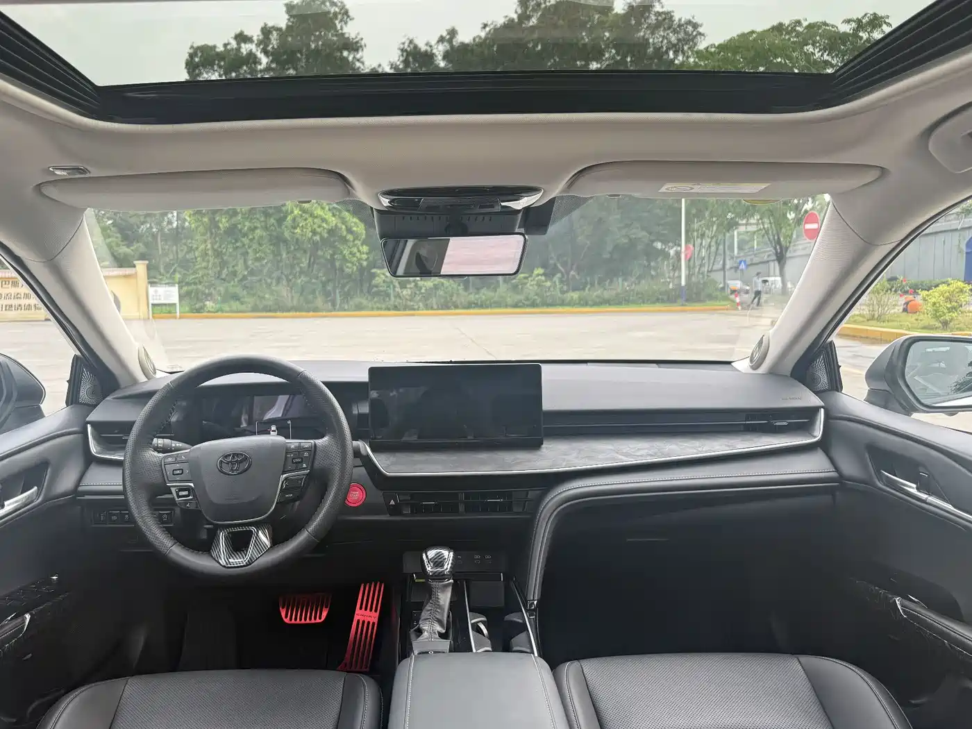 Toyota Camry 2024 2.0GVP Luxury Edition фото 21