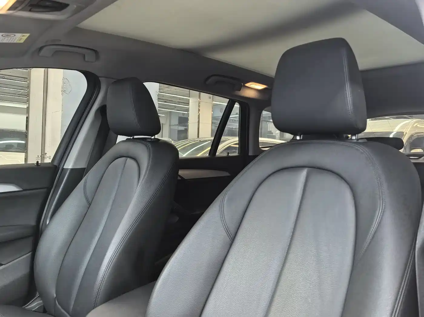 BMW X1 2018 sDrive18Li Fashion Model фото 10