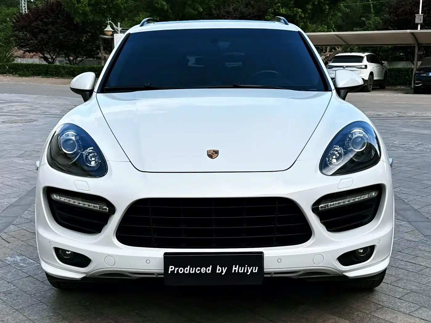 Porsche Cayenne 2012 Cayenne GTS 4.8L фото 2