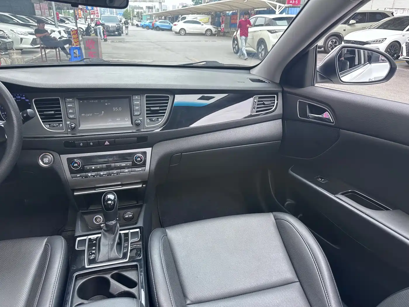Hyundai Mistra 2016 1.8L Automatic Smart GLS фото 10
