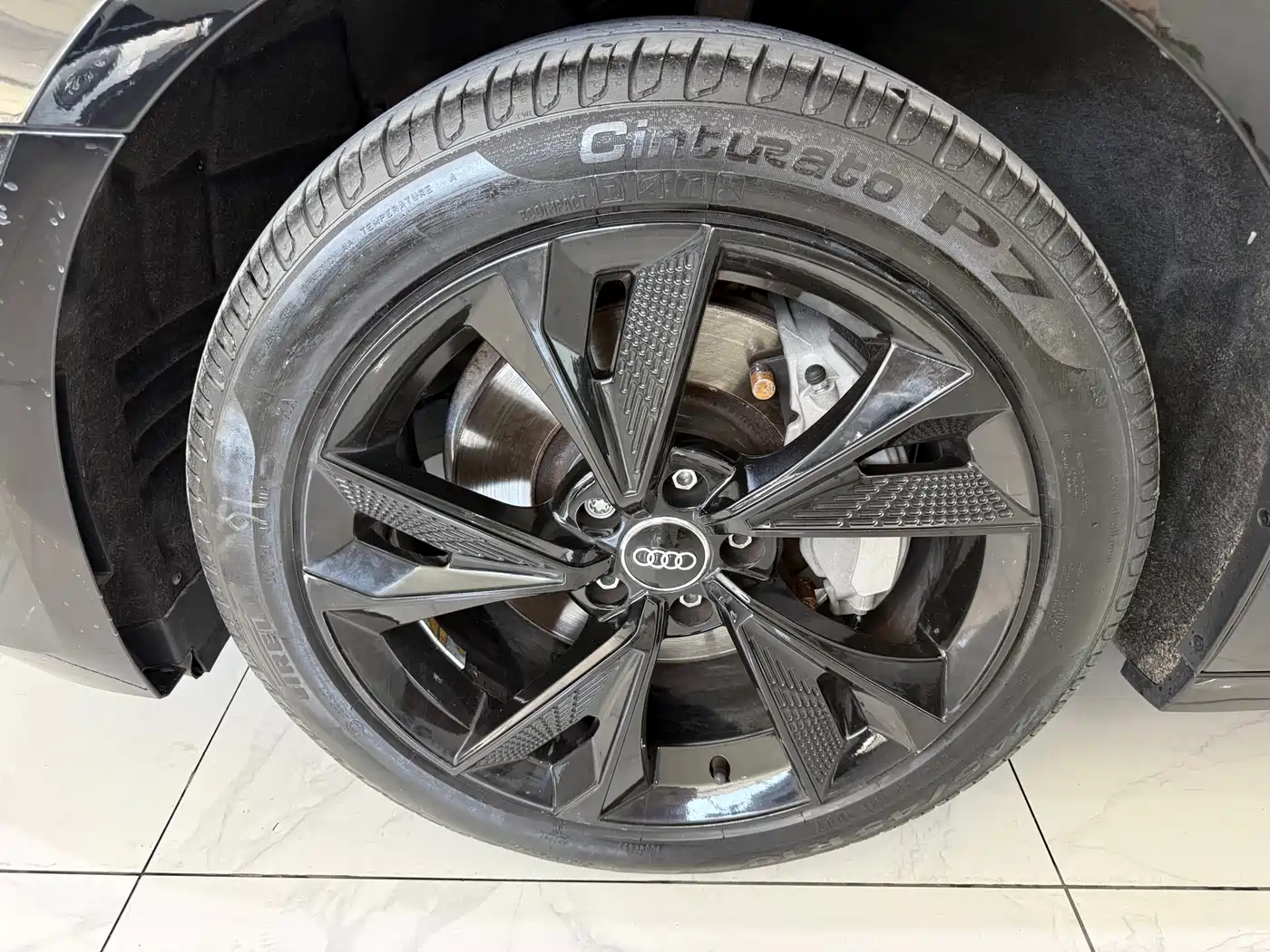 Audi A6L 2023 45 TFSI Premium Selection Elegance фото 19
