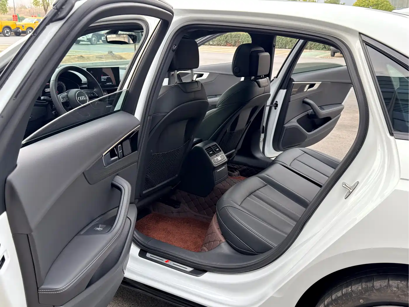 Audi A4L 2024 40 TFSI Luxury Dynamic фото 12