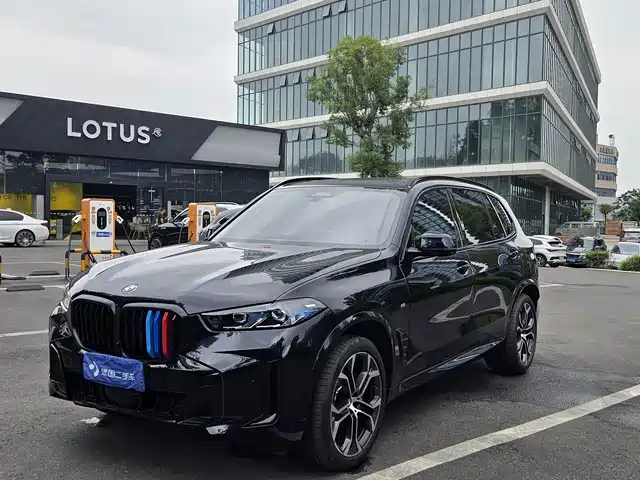 BMW X5 2026 Facelift xDrive 40Li M Sport Shadowline Package