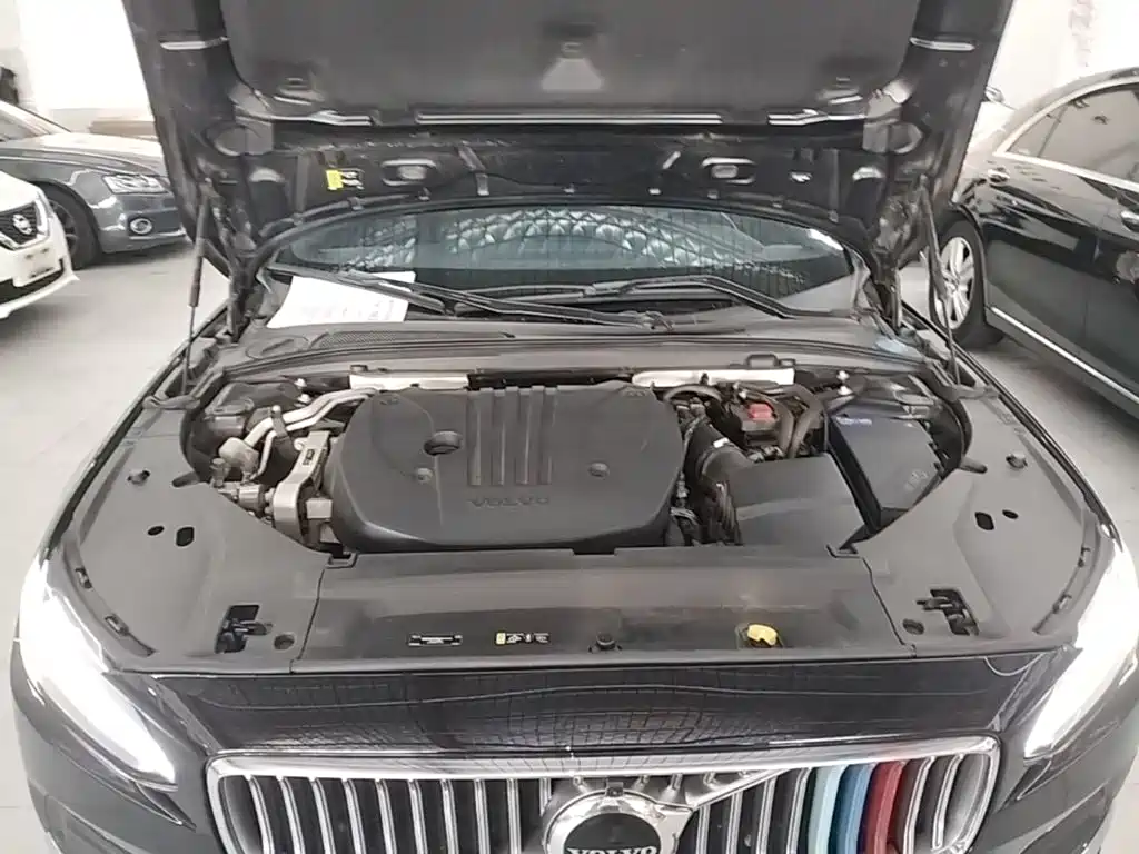 Фото 20 - Volvo S90