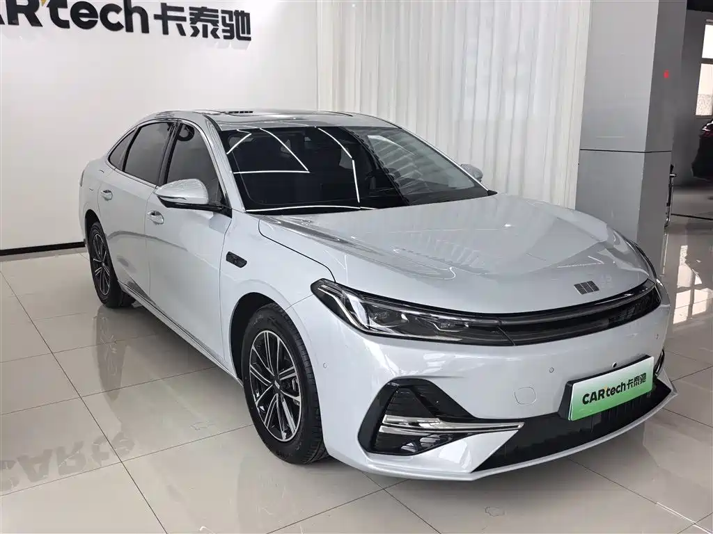Geely Galaxy Galaxy A7 2025 2025 EM-i 70km Explorer Edition