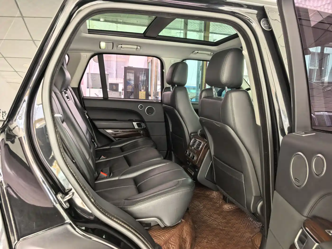 Land Rover Range Rover 2015 3.0 SC V6 Vogue фото 13