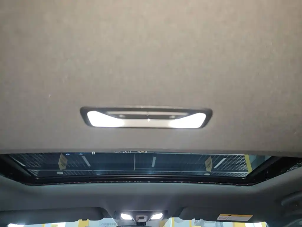 Changan UNI-V iDD 2023 2023 ZhiDian iDD 1.5T 113km Smart Fun Edition