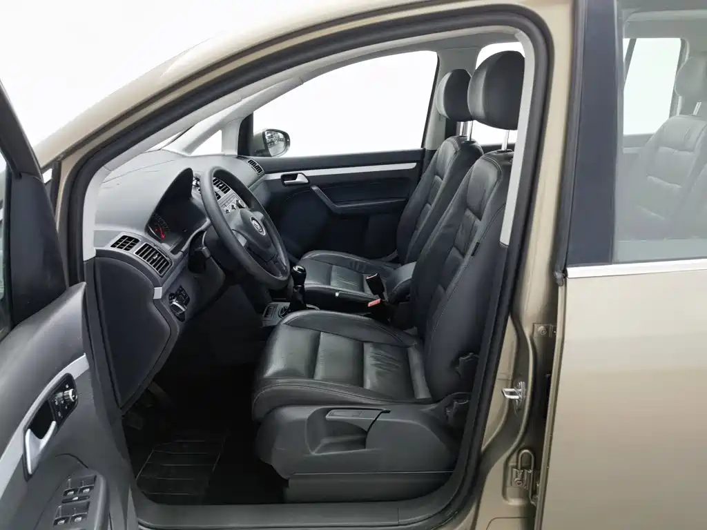 Volkswagen Touran 2015 2015 1.4T Manual Comfort Edition 5-seater