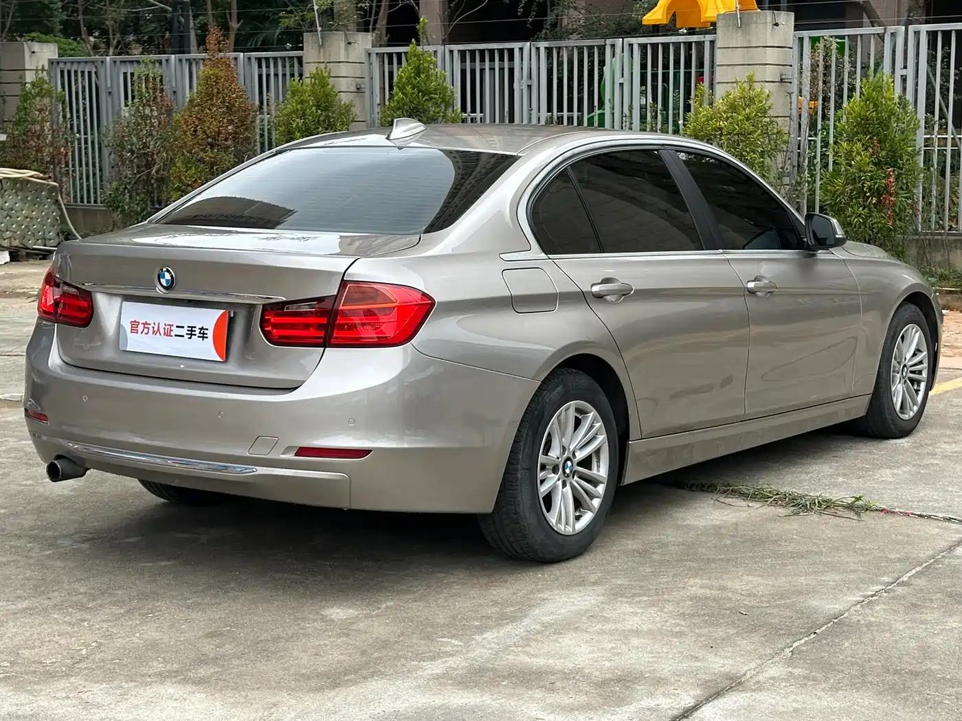 BMW 3 Series 2015 316Li Fashion фото 9