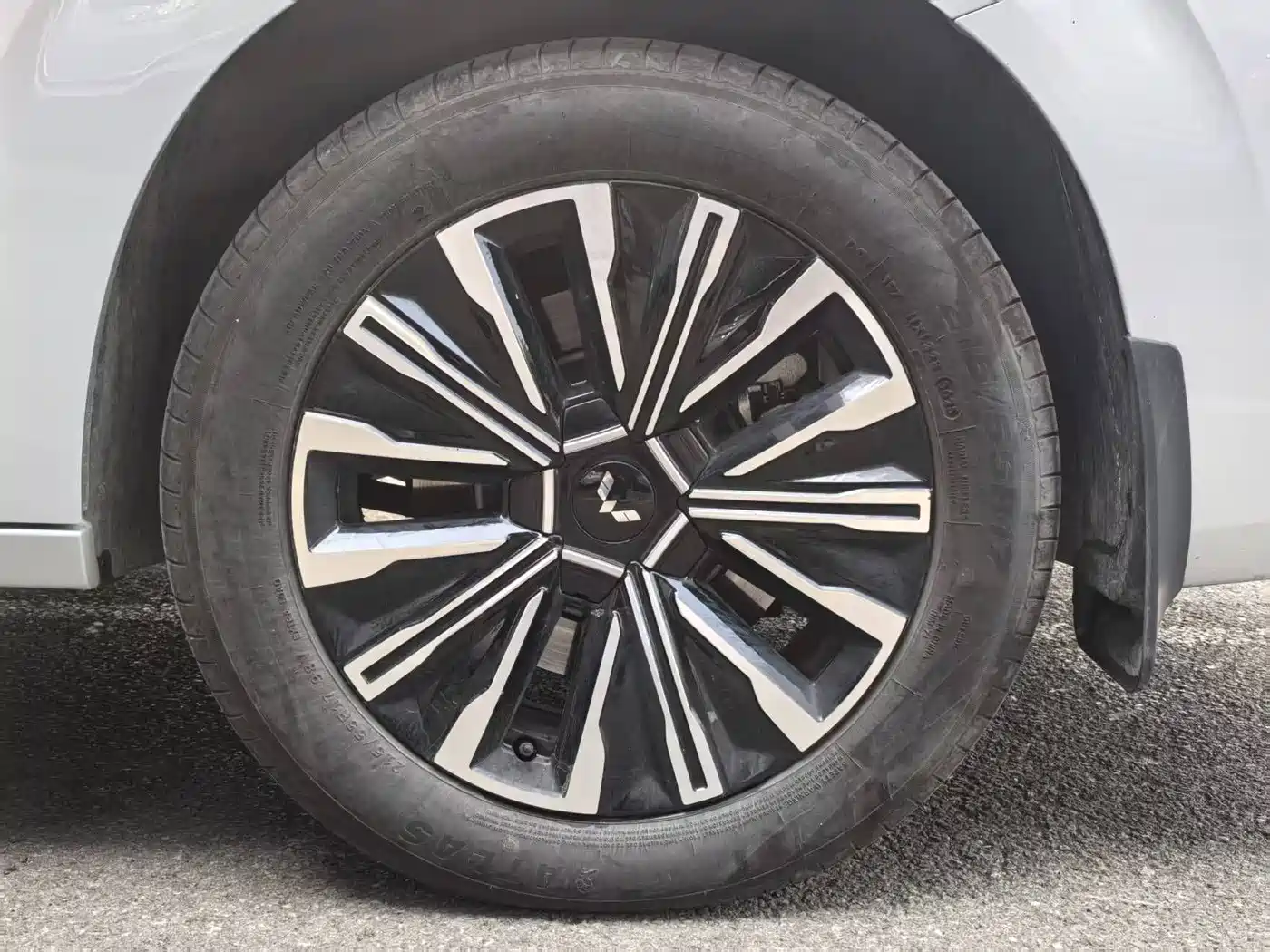 Wuling Motors Xingguang 730 New Energy 2025 2025 Model Plug-in Hybrid Base Version