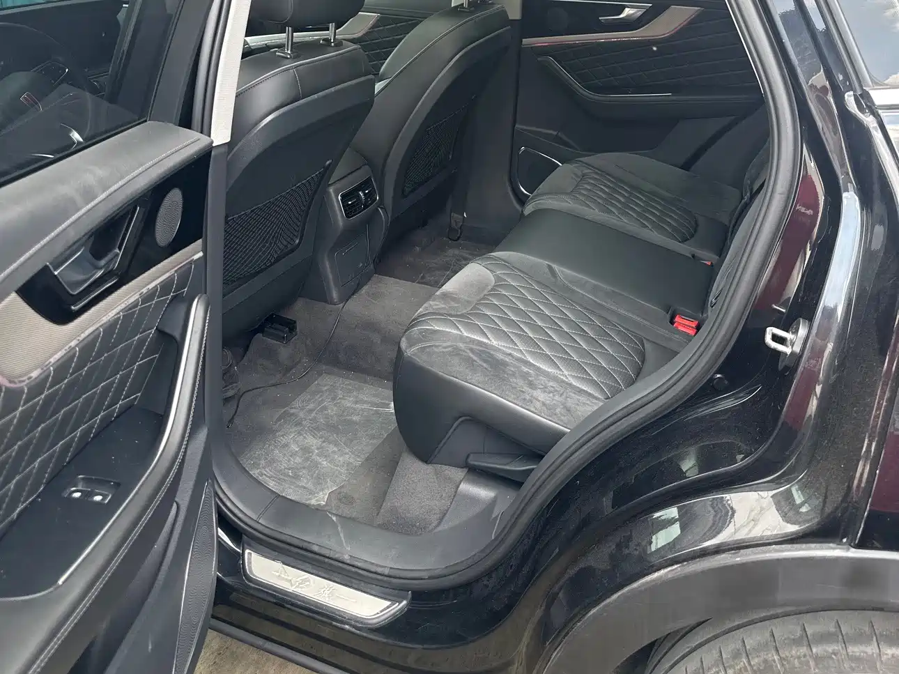 Hongqi HS5 2019 2.0T Smart Connect Enjoy Edition фото 5