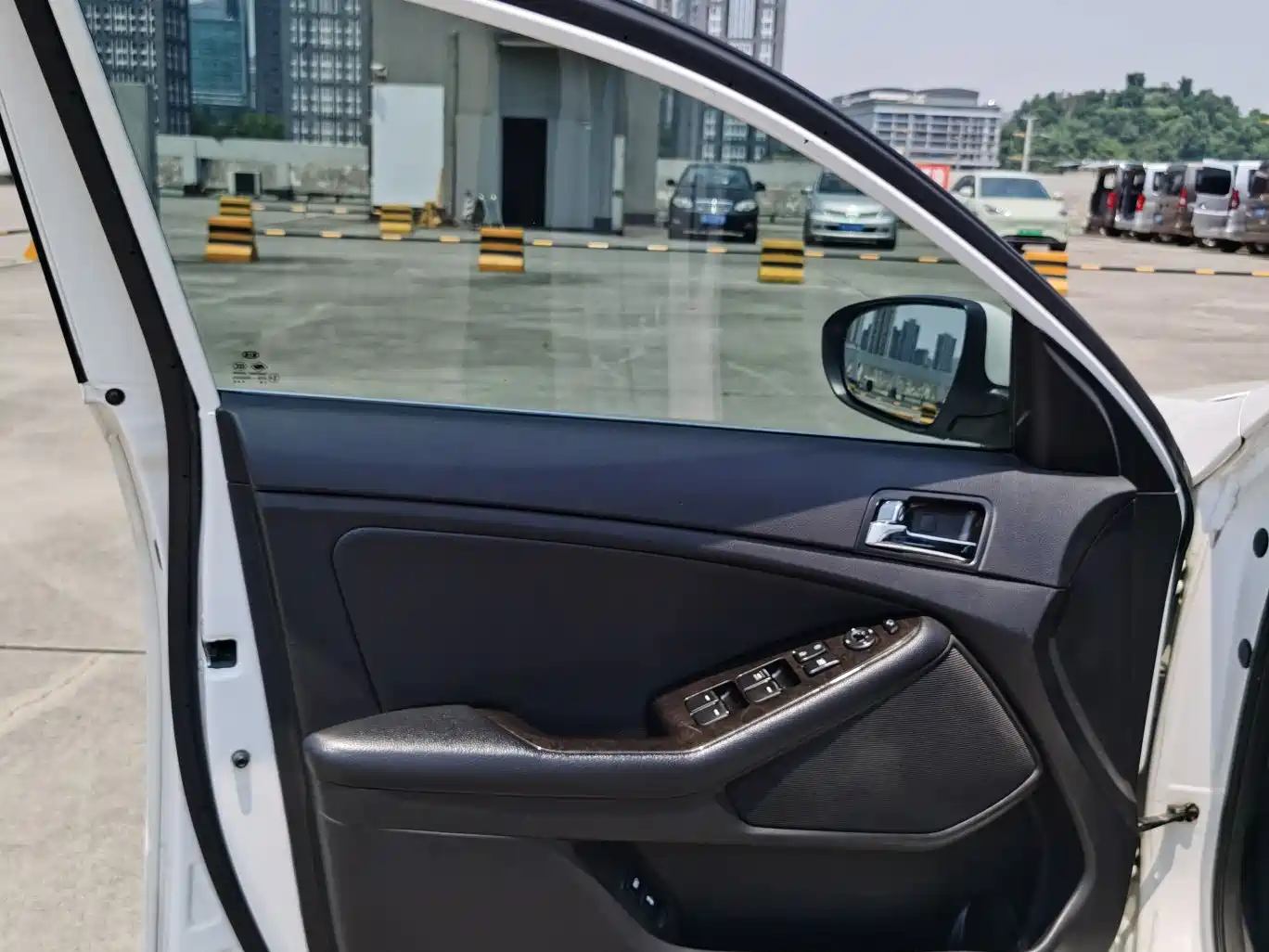 Kia K5 2012 2.0L Automatic DLX фото 9