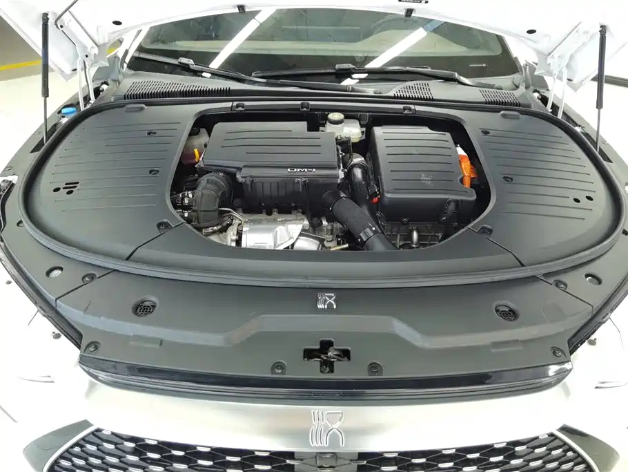 BYD Han 2022 DM-i 121KM Prestige фото 10