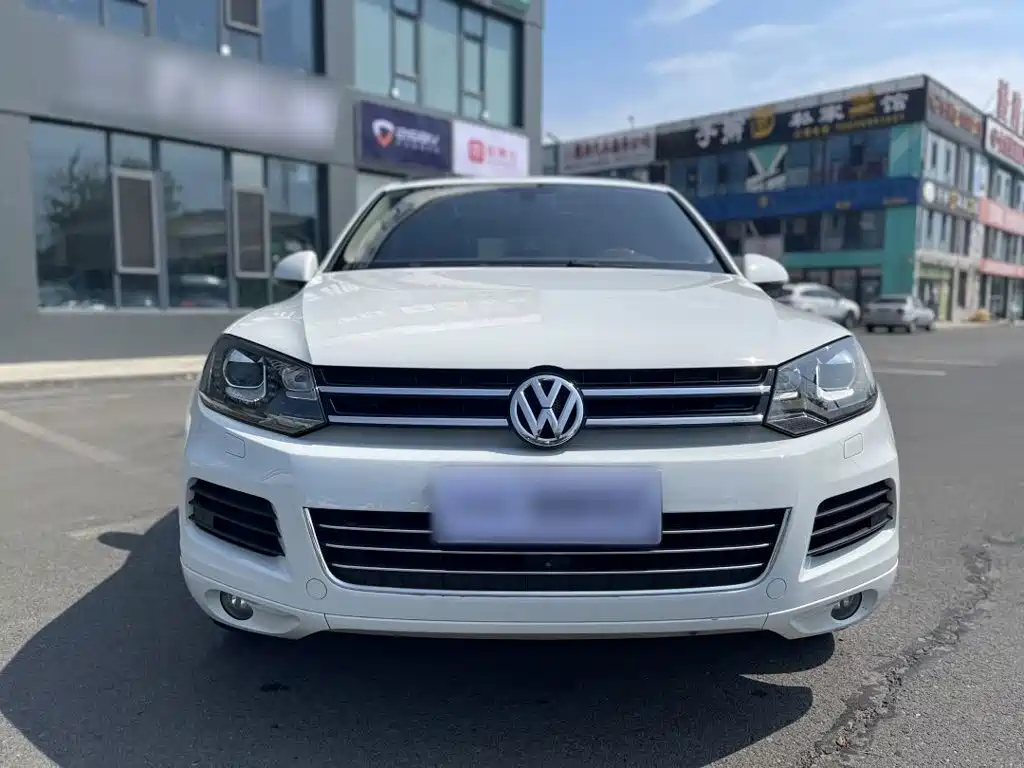 Фото 6 - Volkswagen Touareg