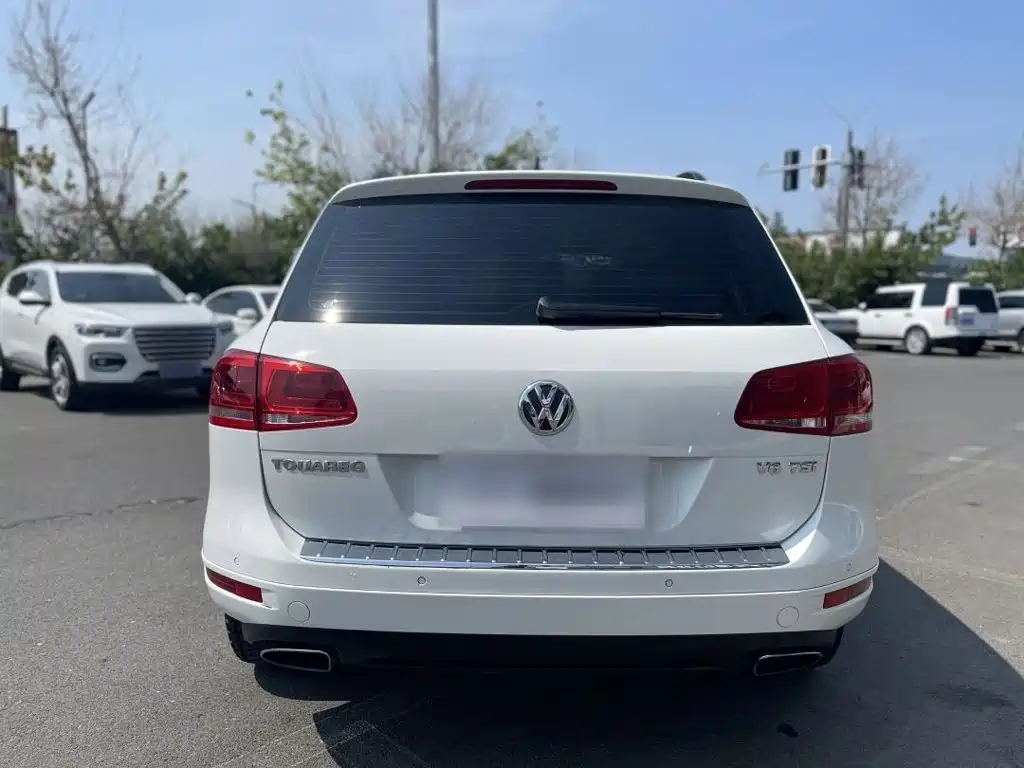 Фото 9 - Volkswagen Touareg