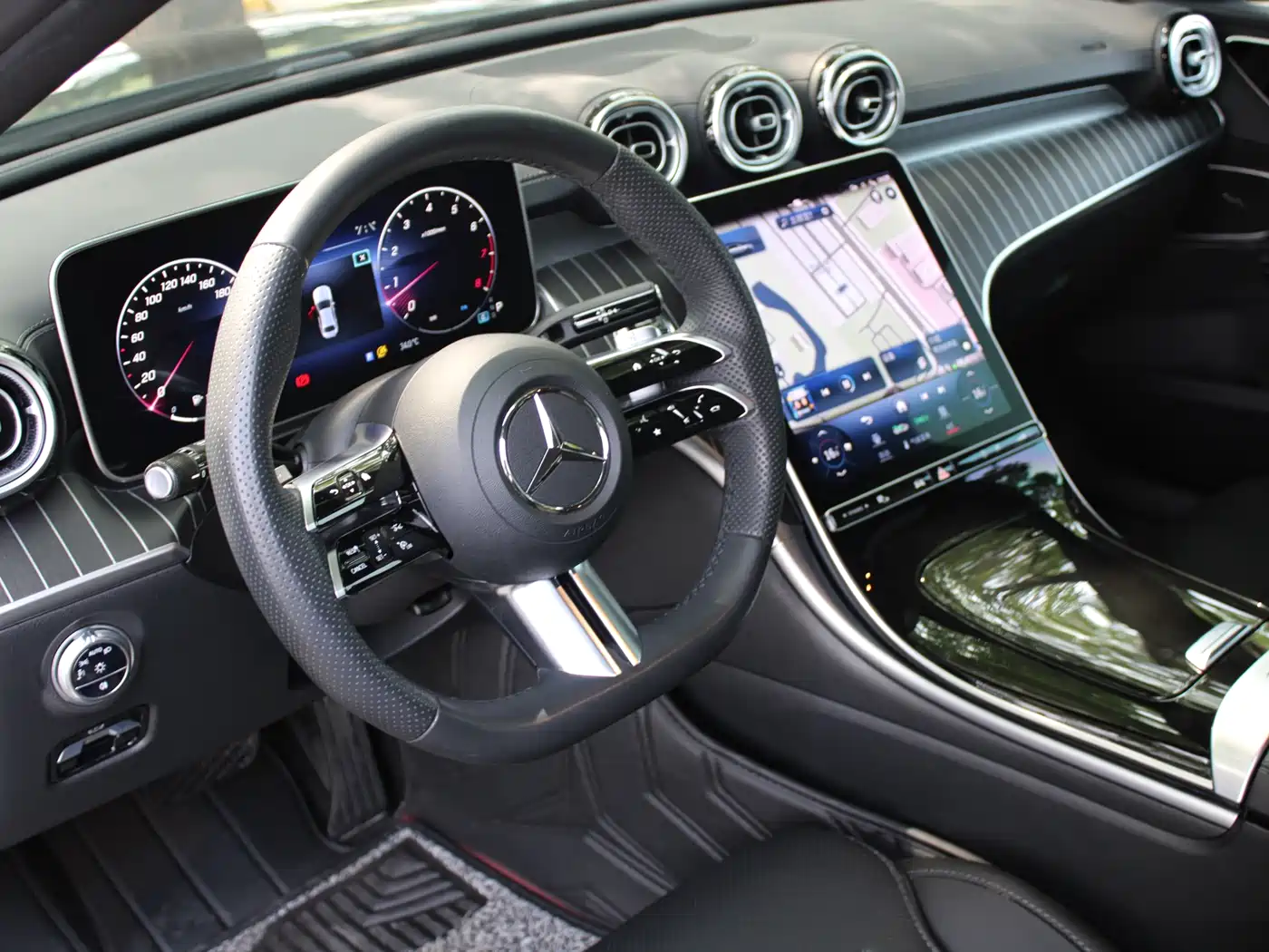 Mercedes-Benz C-Class 2024 Second Facelift C 260 L Sport фото 11