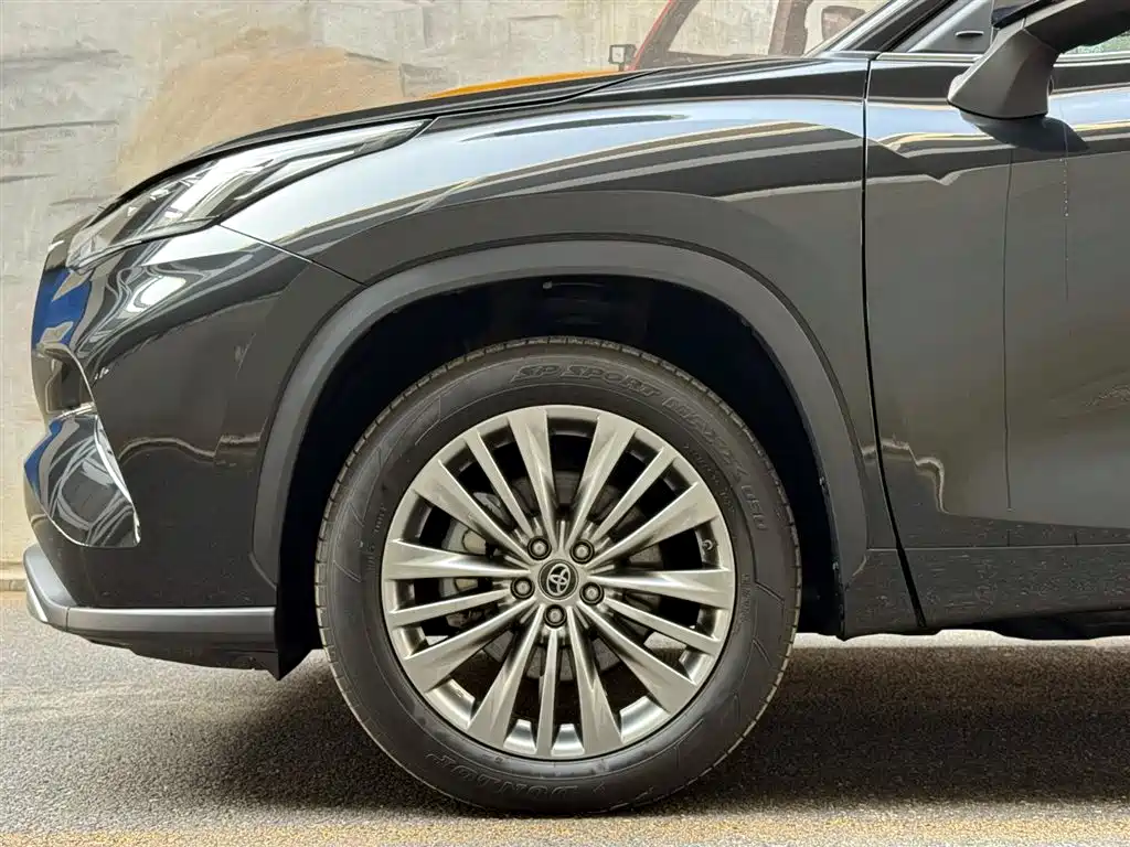 Toyota Highlander 2022 380T 4WD Luxury 7-Seater фото 6