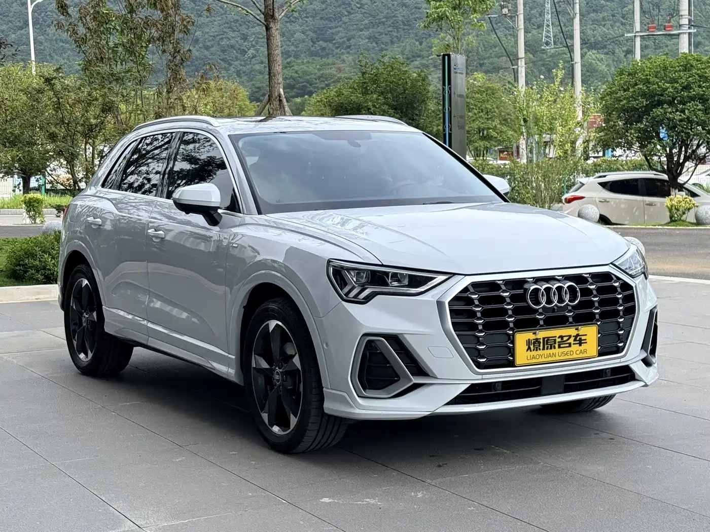 Фото 3 - Audi Q3