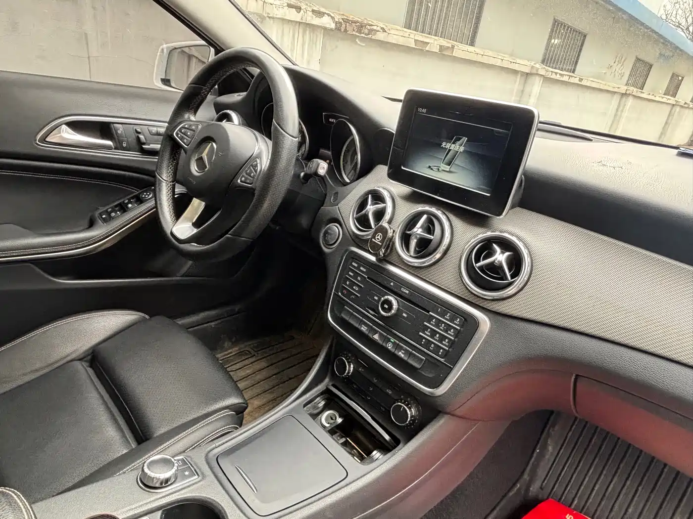 Mercedes-Benz GLA 2017 GLA 200 Dynamic фото 12