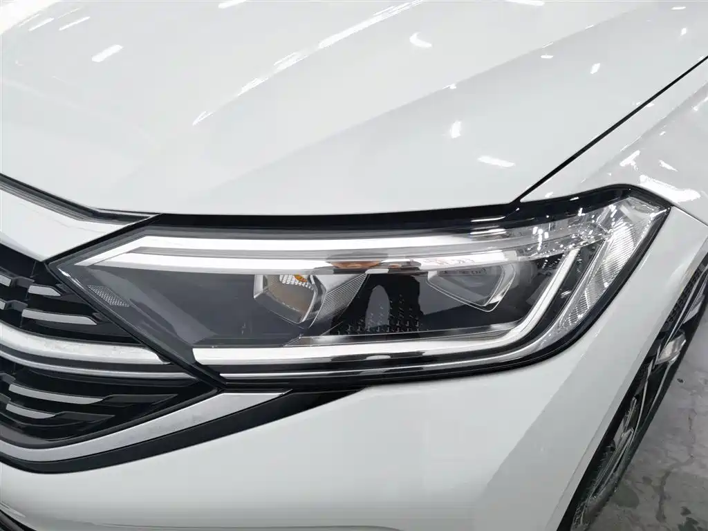 Volkswagen Sagitar 2024 300TSI DSG Surpass Edition фото 7