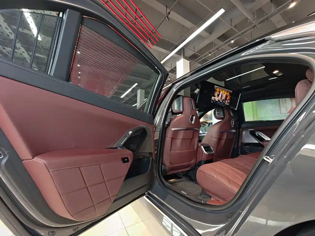 BMW 7 Series 2026 2023 Model 740Li Premium Luxury Package