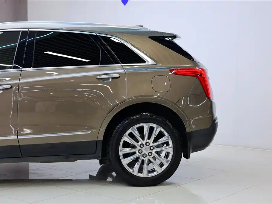 Cadillac XT5 2016 28T AWD Platinum Edition фото 4