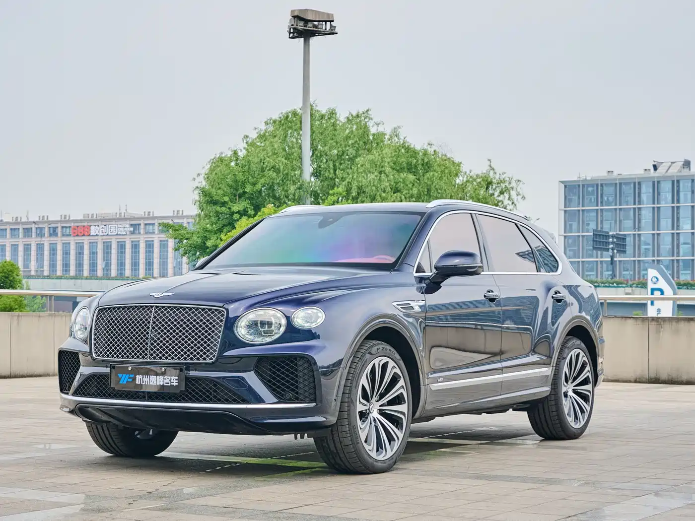 Bentley Bentayga 2022 4.0T V8