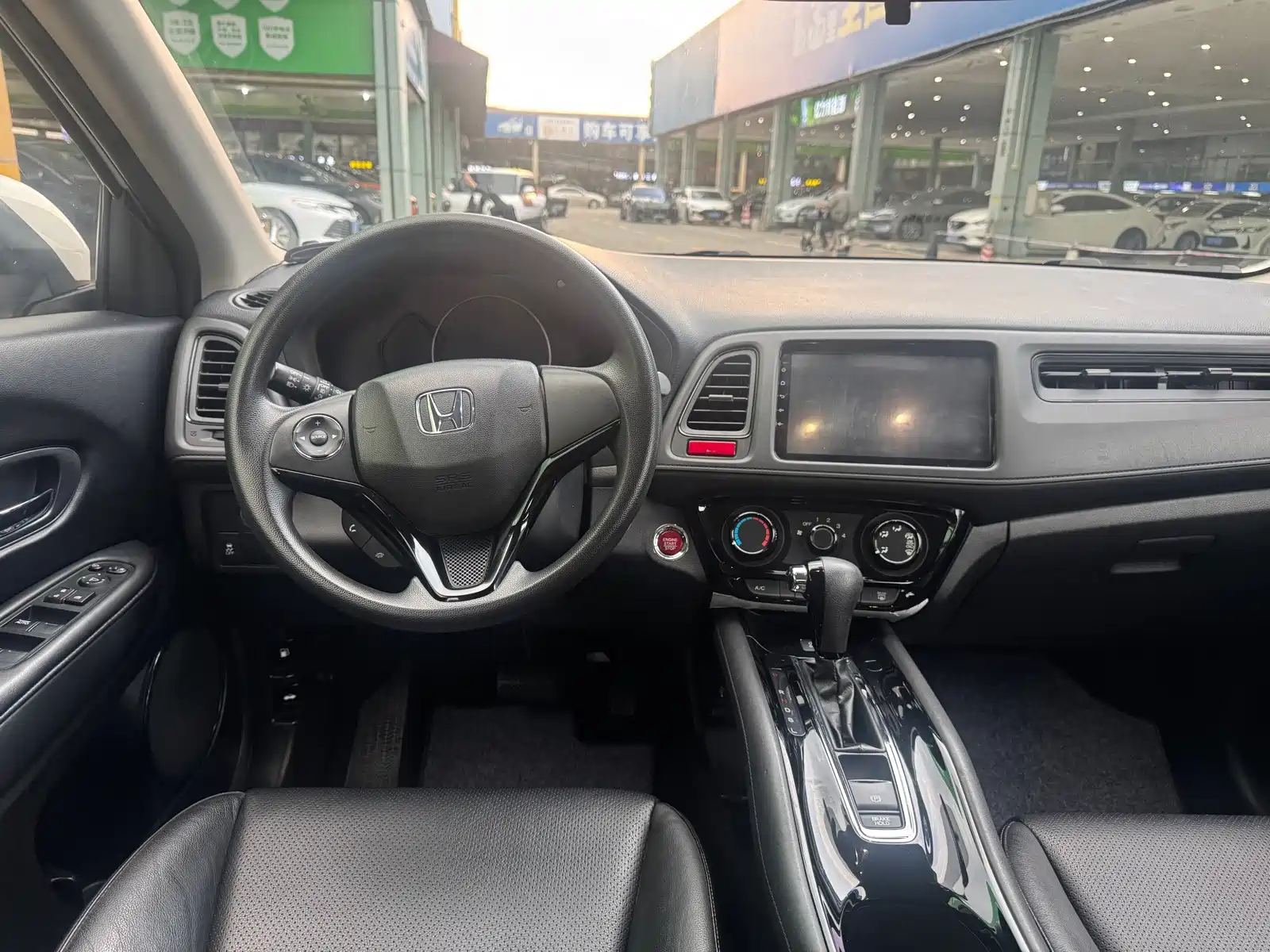 Photo 6 - Honda Vezel