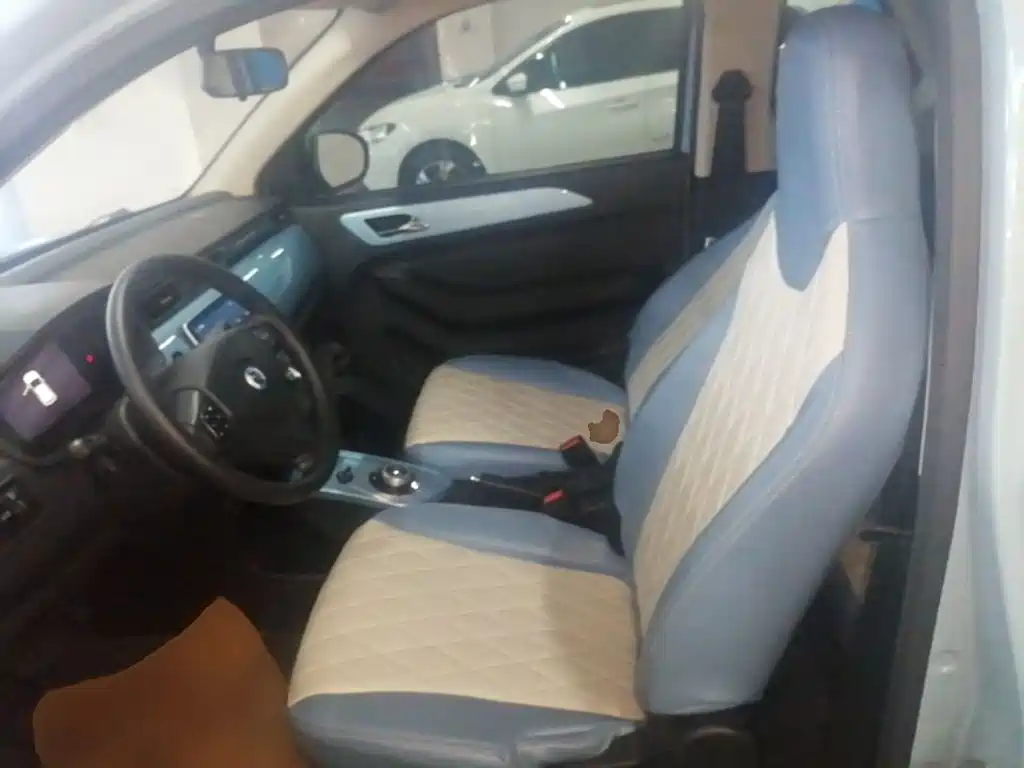 Huachen Xinyi Brilliance Xinyi i03A 2023 2021 318km 31.45kWh