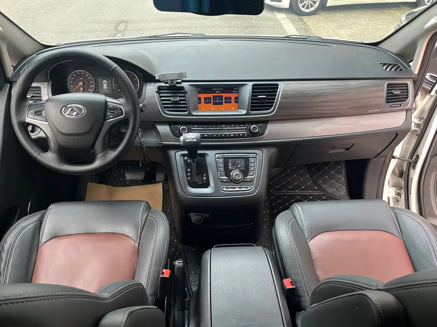 SAIC Maxus Maxus G10 2018 PLUS 2.0T Automatic Executive Edition фото 7