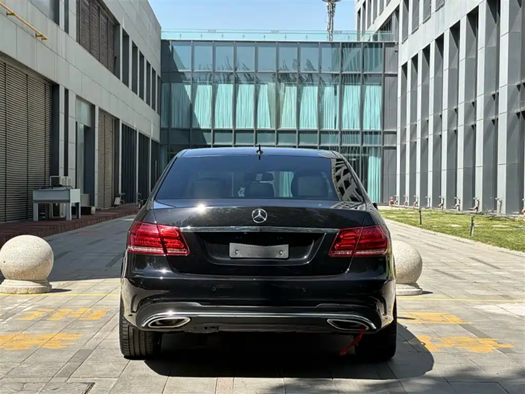 Mercedes-Benz E-Class 2015 E 260 L Sport фото 9