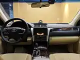 Фото 20 - Toyota Camry