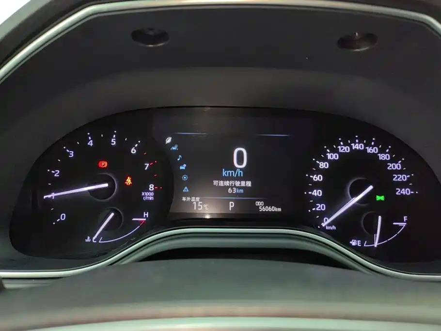 صورة 14 - Toyota Avalon