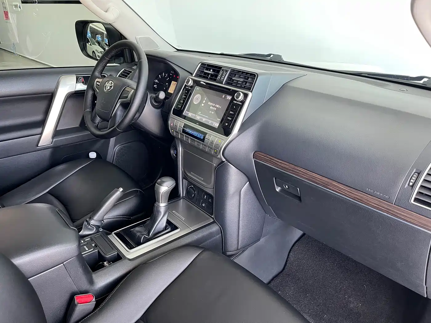 Toyota Prado 2018 3.5L Auto TX фото 13