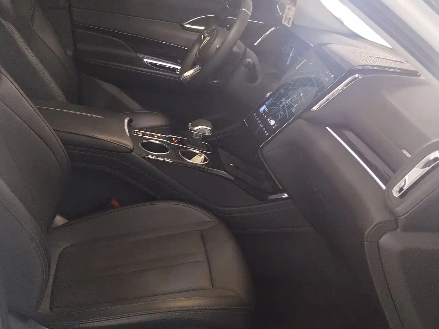 Hongqi HS3 2023 1.5T 2WD Virtue Edition фото 7